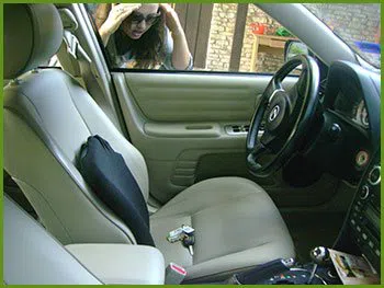 Neighborhood Locksmith Services Tucson, AZ 520-368-3228 - 20-keys-locked-in-car